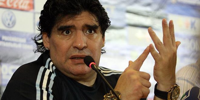Diego Armando Maradona è morto a 60 anni, addio al Pibe de Oro
